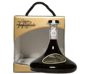 Port Decanter 10 years in Box, Quinta Hele gave 10 jaar oude port in een mooie decanter. Leuk om te krijgen en leuk om te geven! Van het befaande port huis Quinta de Infantado.de Infantado