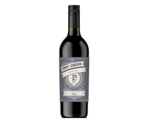 Primitivo Puglia Ponte Levatoio een volle primitivo met een aromatische geur van zoet zwart fruit, zwarte kersen, pruimen, geroosterde amandelen en kruiden vol fruitig en zijde zacht.