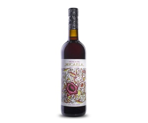 Zoete Sherry van de Moscatel druif, welke 3 tot 4 jaar heeft gerijpt, gulle wijn met tonen van sinasappel, vijgen en gesuikerde noten.